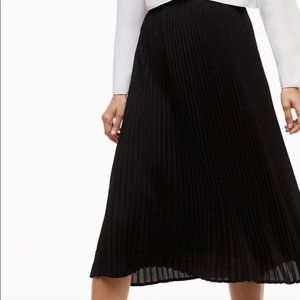 Aritzia Babaton Jude Pleated Skirt